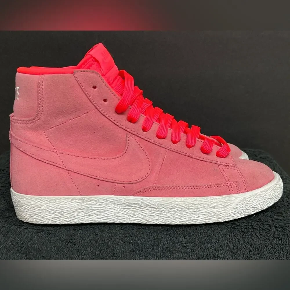 Nike Blazer Hot Punch Casual Sneakers Size 4.5Y WOMENS 6 Pink Suede 895850-605 - Picture 1 of 8